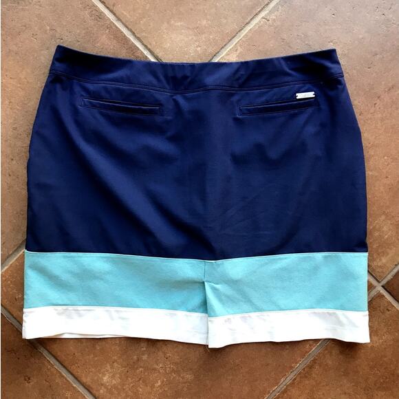Adidas Golf Blue and White Colorblock Pull On Athletic Skort size L - Picture 7 of 7